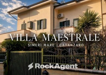 Facciata - Villa a Schiera Villaggio Maestrale, 6, Simeri Crichi - foto 1