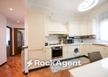 Cucina - Three-room apartment via Nicolò Copernico, 15, Genova (neighborhood San Martino) - photo 3
