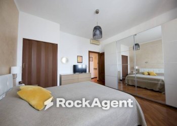 Camera da letto - Three-room apartment via Nicolò Copernico, 15, Genova (neighborhood San Martino) - photo 16
