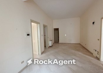 Cucina - Appartamento via Regina Elena, 25, Trepuzzi - foto 5
