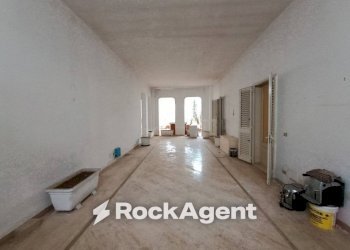 Stanza non arredata - Appartamento via Regina Elena, 25, Trepuzzi - foto 16