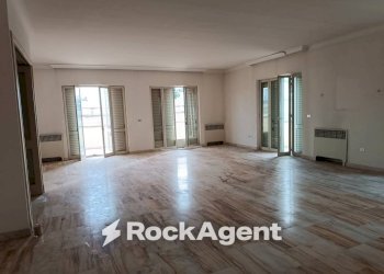 Cucina - Appartamento via Regina Elena, 25, Trepuzzi - foto 24