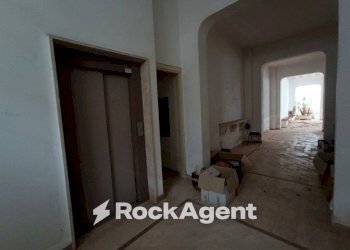 Ascensori - Appartamento via Regina Elena, 25, Trepuzzi - foto 31