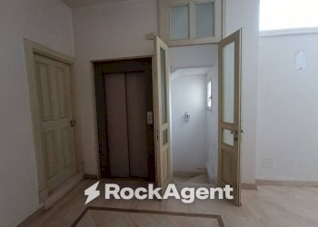 Interno palazzo - Appartamento via Regina Elena, 25, Trepuzzi - foto 33