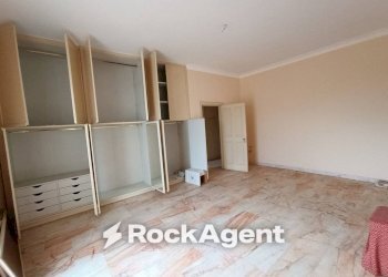 Camera da letto - Appartamento via Regina Elena, 25, Trepuzzi - foto 38