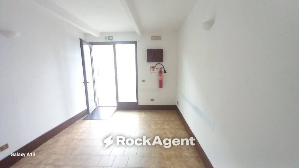 Ufficio - Negozio via Raffaello Sanzio, 108, Senigallia - foto 1