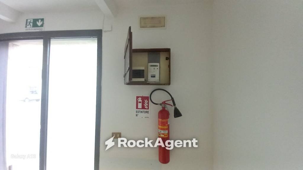 Ufficio - Negozio via Raffaello Sanzio, 108, Senigallia - foto 2