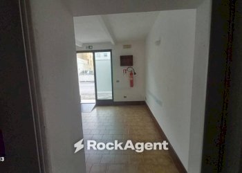 Interno palazzo - Shop via Raffaello Sanzio, 108, Senigallia - photo 8