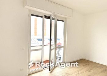 Camera da letto - Bilocale via Cristoforo Gluck, 59, Milano - foto 11