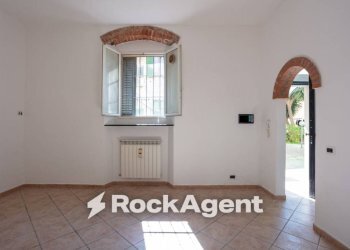 Cucina - Trilocale via Pietro Orsilago, 22, Livorno - foto 3