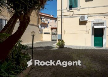 Cortile interno - Trilocale via Pietro Orsilago, 22, Livorno - foto 22