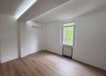 soggiorno - Bilocale via Andrea Costa, Bologna (zona Costa Saragozza) - foto 1