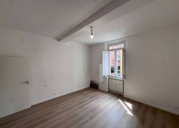 camera da letto - Bilocale via Andrea Costa, Bologna (zona Costa Saragozza) - foto 11