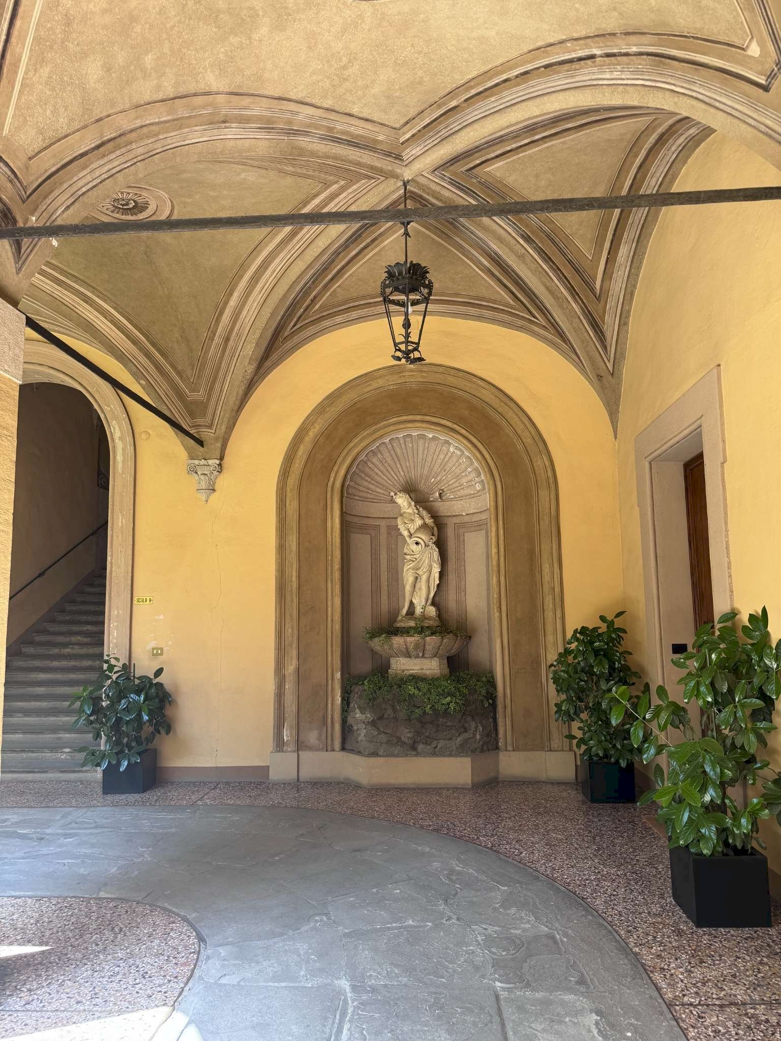 parti comuni - Office via Garibaldi, Bologna (neighborhood Centro Storico) - photo 2