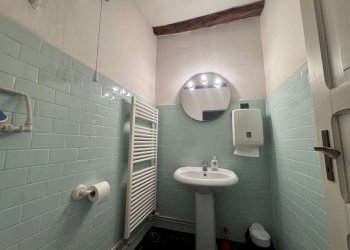 bagno - Office via Garibaldi, Bologna (neighborhood Centro Storico) - photo 26