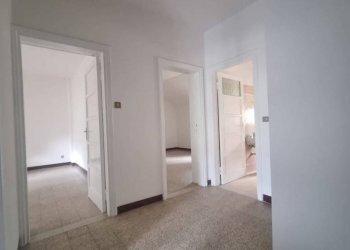 Corridoio - Three-room apartment via dei Vestini, 7, L'Aquila - photo 3