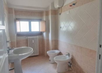 Bagno - Three-room apartment via dei Vestini, 7, L'Aquila - photo 5