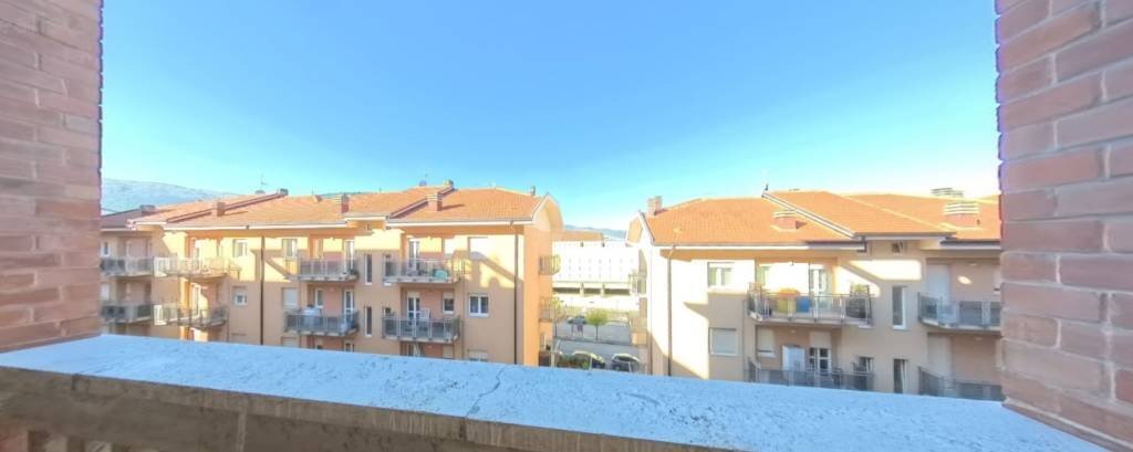 Vista - Quadrilocale via dei Peligni, 3, L'Aquila - foto 1