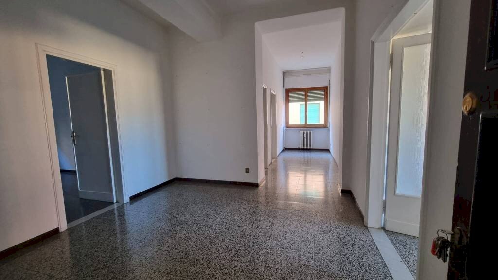 Ingresso - Quadrilocale via dei Peligni, 3, L'Aquila - foto 2
