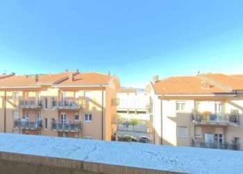 Vista - Four-room apartment via dei Peligni, 3, L'Aquila - photo 1