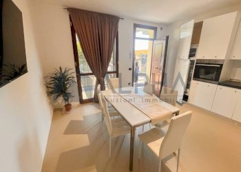 Cucina - Appartamento via del Fabbro, 10, Ravenna (zona San Pietro in Vincoli) - foto 2