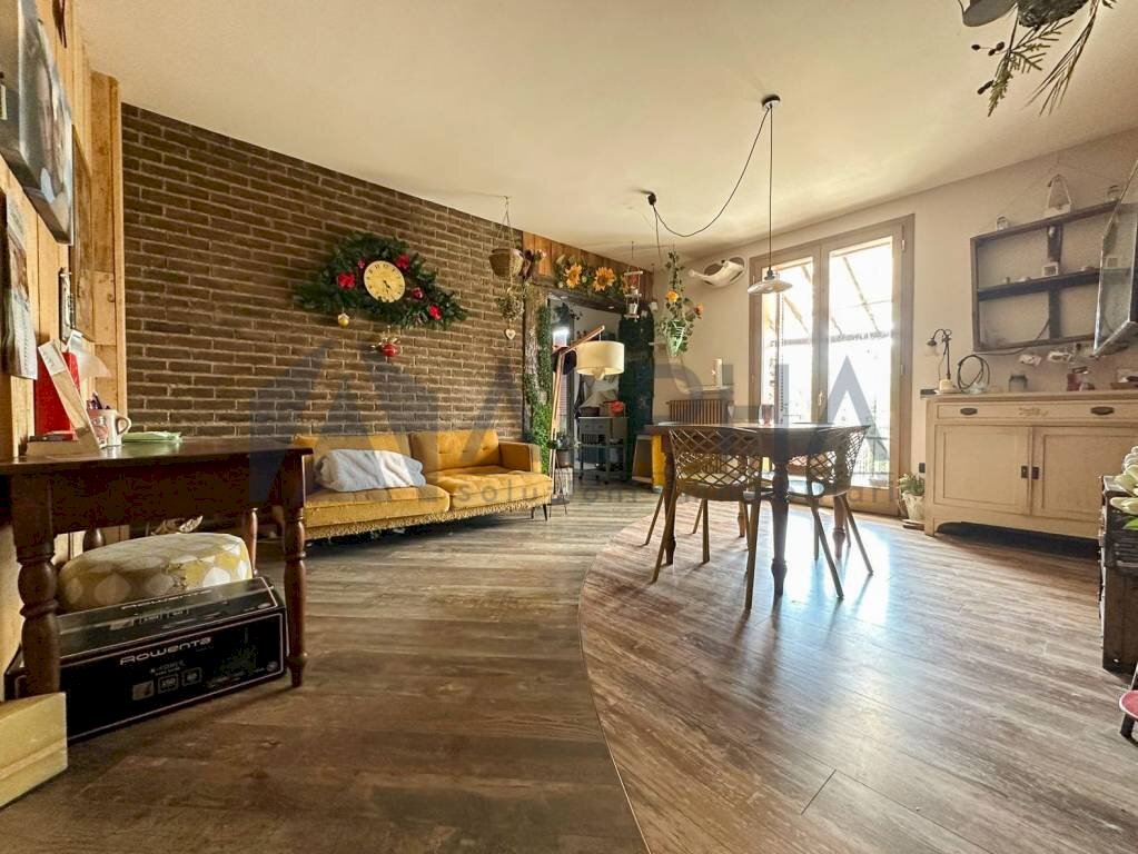 Salone - Three-room apartment via Pietro Mascagni, Russi - photo 2