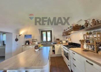 Independent house Via Mombarone, 14 
 Centro, Donato - photo 27