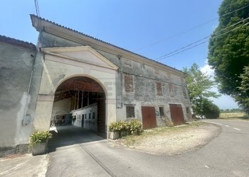 IMG_0113 - Warehouse Via Camatte 1, Bolzano Vicentino - photo 2