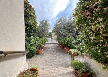 INGRESSO ESTERNO - Villa a Schiera Via F. Crispi 15, Barbarano Mossano - foto 5