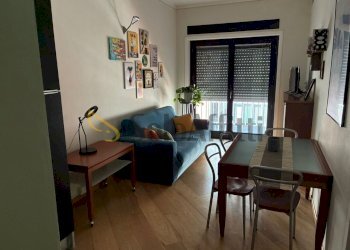 soggiorno - Appartamento Via Giuseppe Pomba 25, Torino (zona Centro) - foto 2