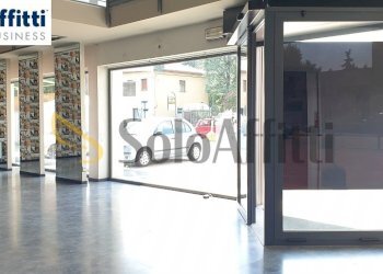 VETRINE.jpg - Locale Commerciale Via Como 16, Varedo - foto 16