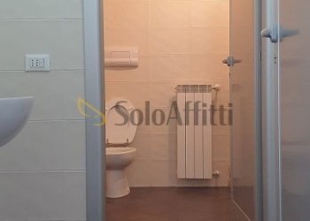 SERVIZI A NORMA.jpg - Locale Commerciale Via Como 16, Varedo - foto 19