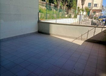 giardino - Appartamento Via dei Maestri Comacini 14, Perugia - foto 4