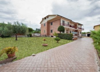 37512 - Casa indipendente Via Lerici 6, Pomezia - foto 1