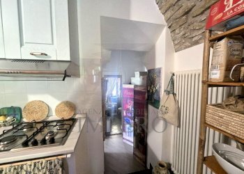 8 - Portion of a house Via Felice Cascione 19, Ventimiglia - photo 17