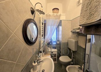 7 - Portion of a house Via Felice Cascione 19, Ventimiglia - photo 24
