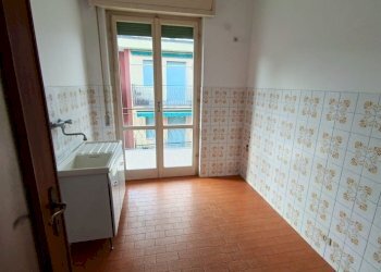06-cucina - Trilocale Borghetto Santo Spirito - foto 7