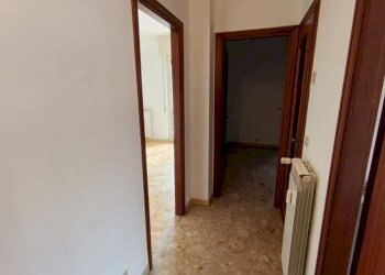 08-disimpegno - Trilocale Borghetto Santo Spirito - foto 9