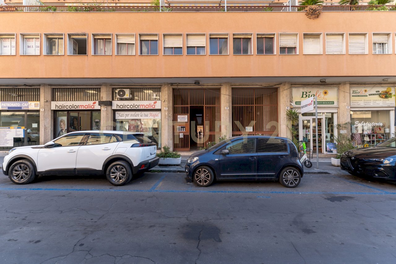 Bottega Abruzzi 54 (1) - Appartamento Via Duca Degli Abruzzi 54, Catania - foto 1