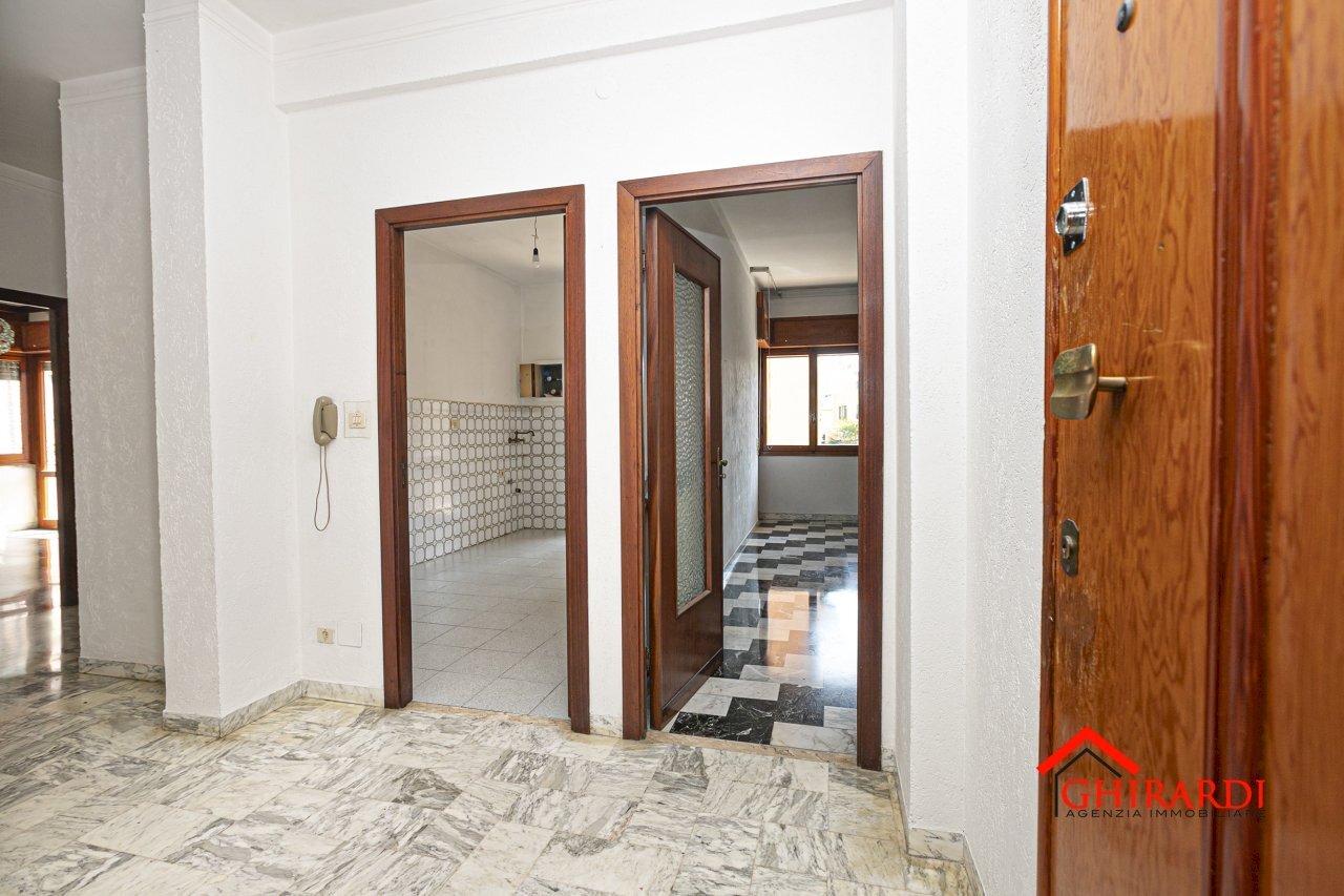 1.0 ingresso.jpg - Appartamento TRAVERSA ALLA COSTA  4, Genova (zona Sestri Ponente) - foto 1