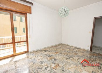 2.2 soggiorno.jpg - Appartamento TRAVERSA ALLA COSTA  4, Genova (zona Sestri Ponente) - foto 6