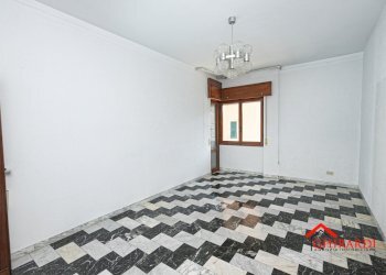 4.1 camera1.jpg - Appartamento TRAVERSA ALLA COSTA  4, Genova (zona Sestri Ponente) - foto 14