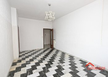 4.2 camera1.jpg - Appartamento TRAVERSA ALLA COSTA  4, Genova (zona Sestri Ponente) - foto 15
