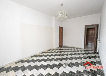 4.3 camera1.jpg - Appartamento TRAVERSA ALLA COSTA  4, Genova (zona Sestri Ponente) - foto 16