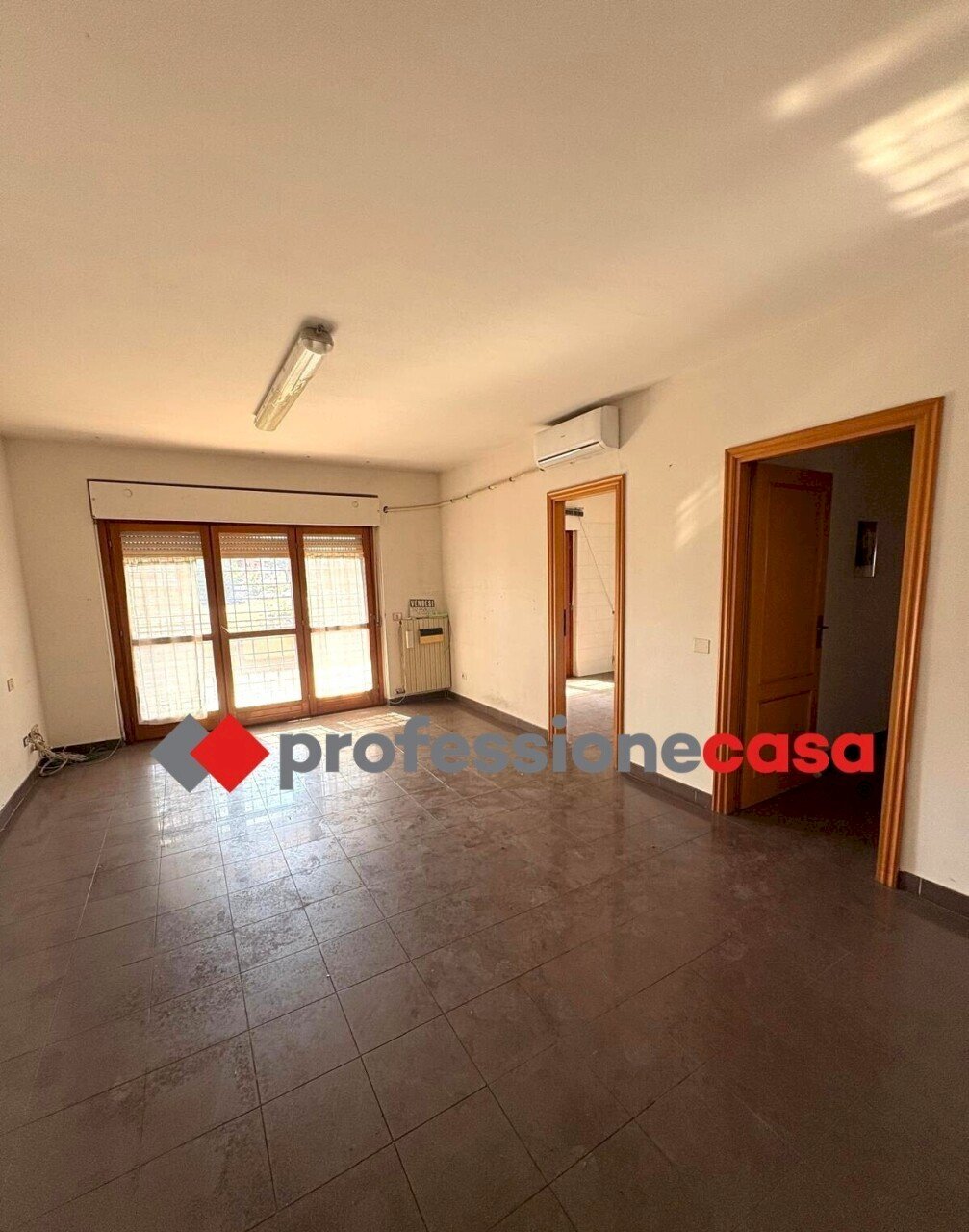 POMEZIA CENTRO - PC1181 Appartamneto trilocale con - Three-room apartment Pomezia - photo 1