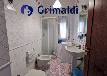 bagno 2 - Appartamento Via Nicola Fasano 5, Pozzuoli - foto 20