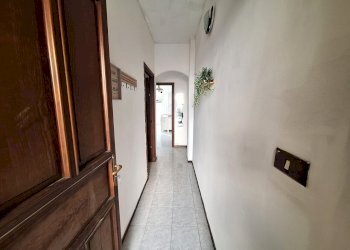 4 - Two-room apartment Vercelli - photo 4