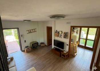 ab8c1210-9475-4c5e-b7e6-e75037148578 - Townhouse Sarzana - photo 9