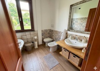 f28f7f1d-62a4-47af-bda2-523547bf646c - Townhouse Sarzana - photo 17