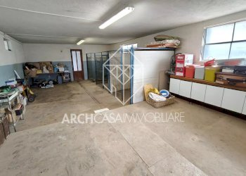 interno - Warehouse Via Cuneo, Peveragno - photo 6